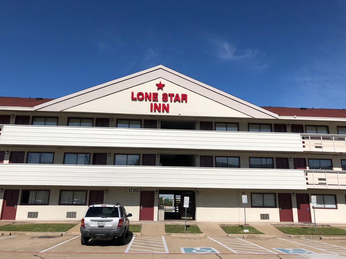 Lone Star Inn Carrollton Exterior photo